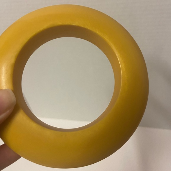 Vintage Butterscotch Bakelite Bangles Set Bracelets Lot - Picture 6 of 7